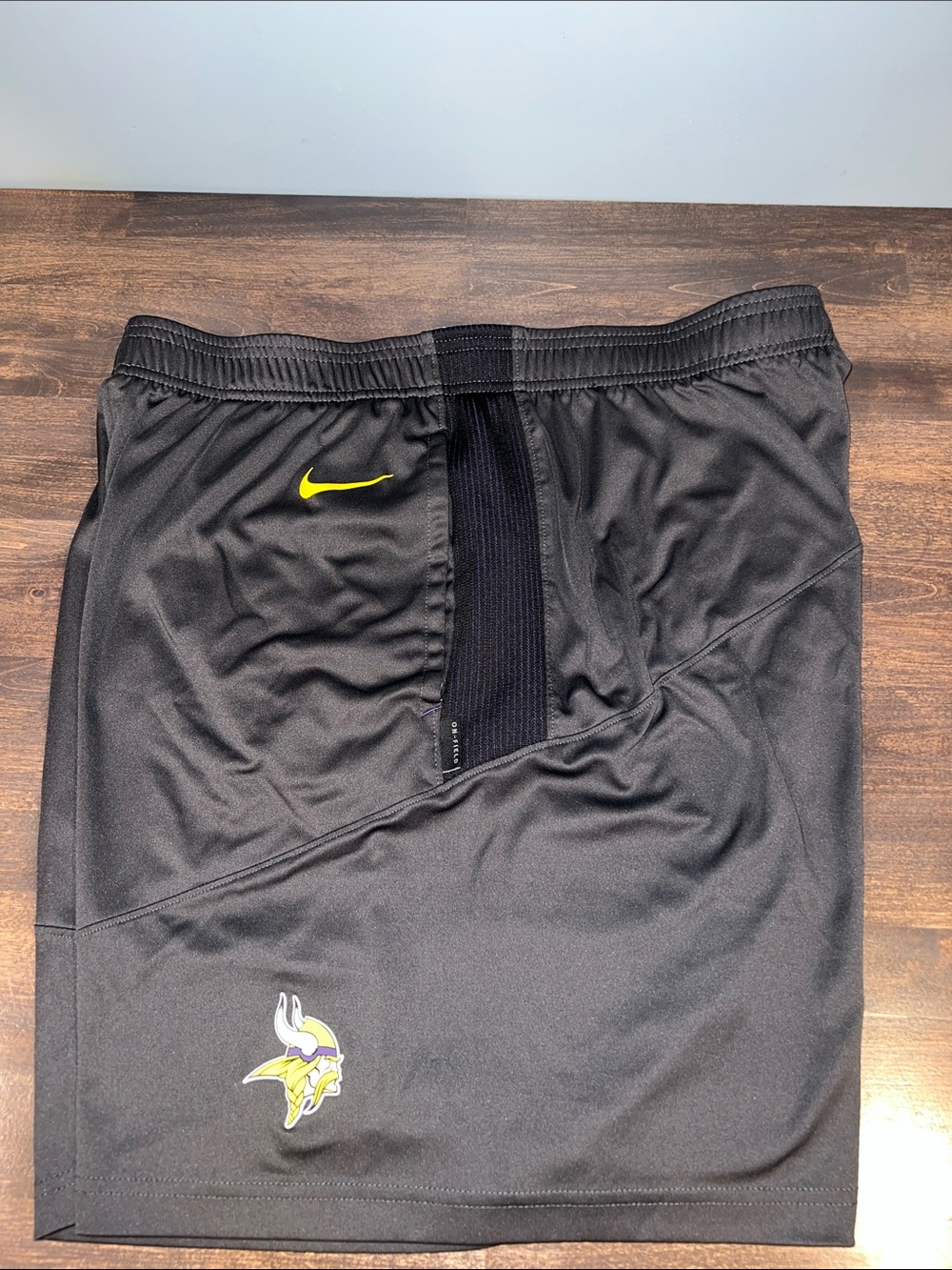 Nike DRI-FIT Men's Large L Minnesota Vikings Shorts Gray/Charcol “ON-FIELD” NFL